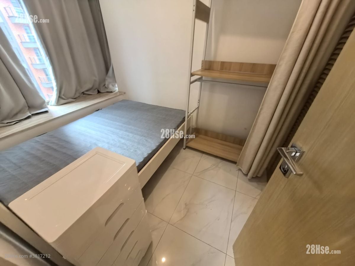 High West Sell 1 Bedroom , 1 Bathroom 293 ft²