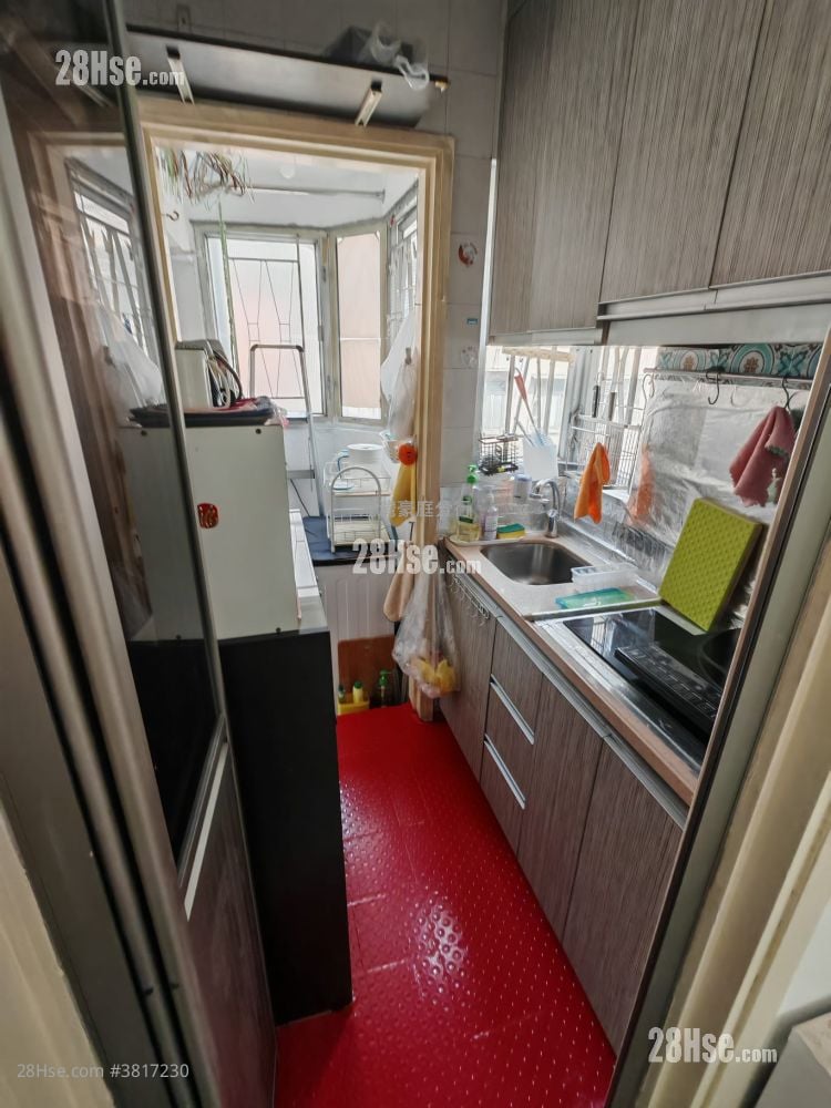 Marvel Court Sell 2 Bedrooms , 1 Bathroom 296 ft²