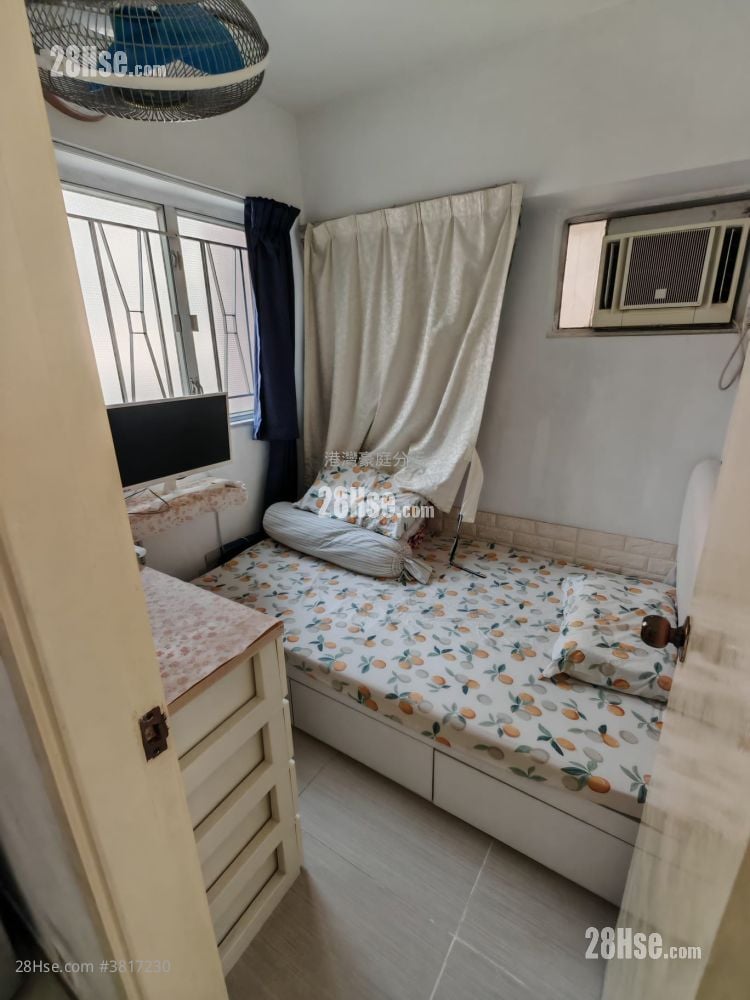 Marvel Court Sell 2 Bedrooms , 1 Bathroom 296 ft²