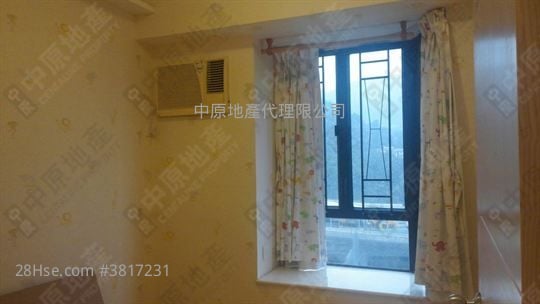 Shatin Plaza Sell 3 Bedrooms 612 ft²