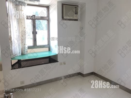 Shatin Plaza Sell 3 Bedrooms 612 ft²