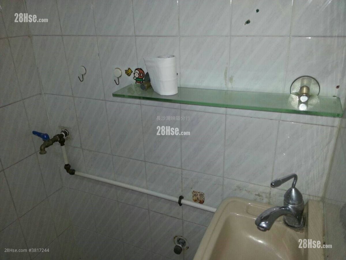 Richmond Court Sell 2 Bedrooms 344 ft²