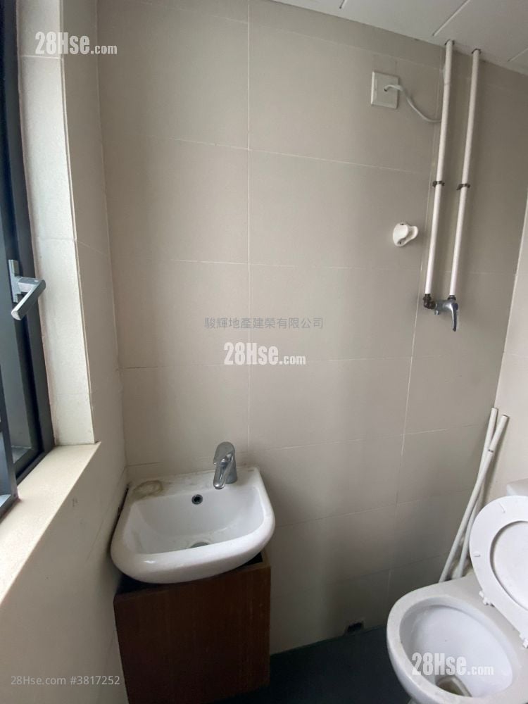 峰景 租盘 3 房 , 2 浴室 1,137 平方尺