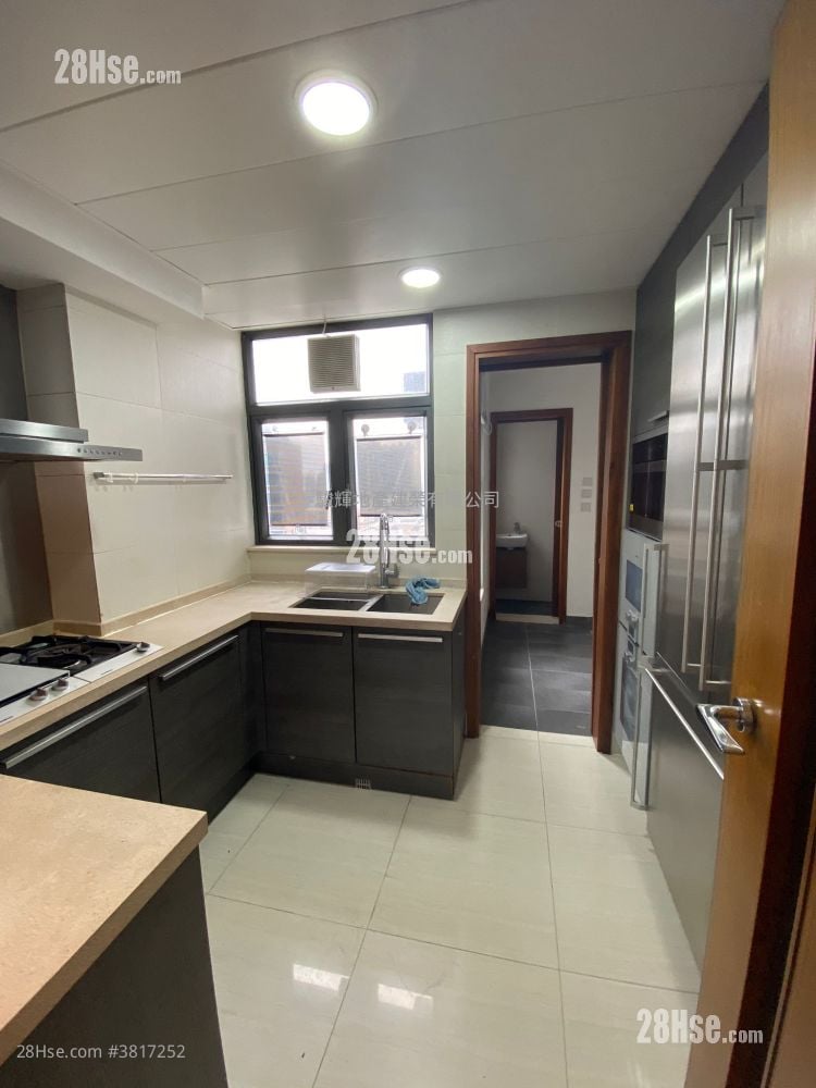 峰景 租盘 3 房 , 2 浴室 1,137 平方尺