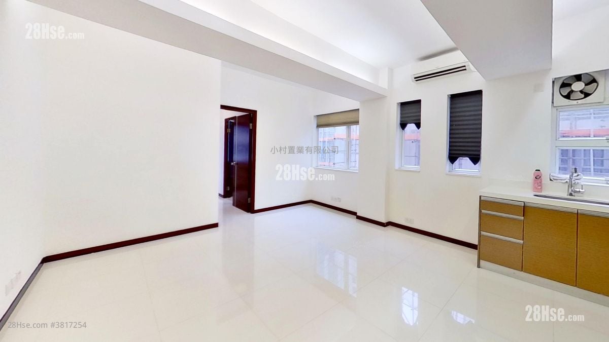 living room: Malahon Apartments Rental 1 Bedroom , 1 Bathroom 400 ft²
