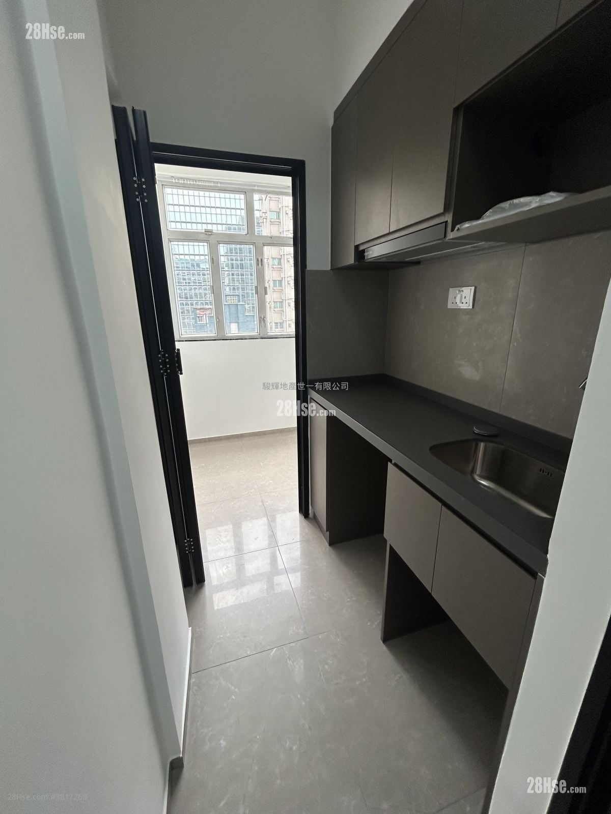 先施大廈 租盤 1 房 , 1 浴室 150 平方呎