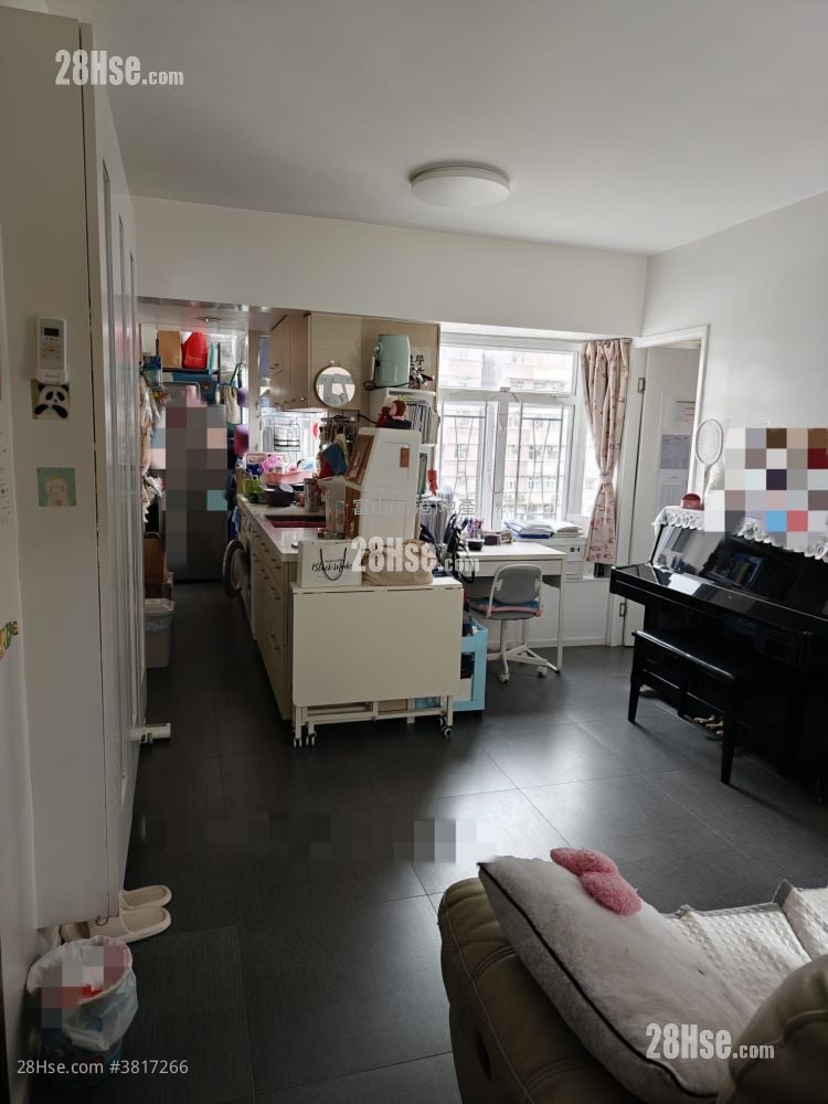 Hoi Hung Building Sell 1 Bedroom , 1 Bathroom 368 ft²