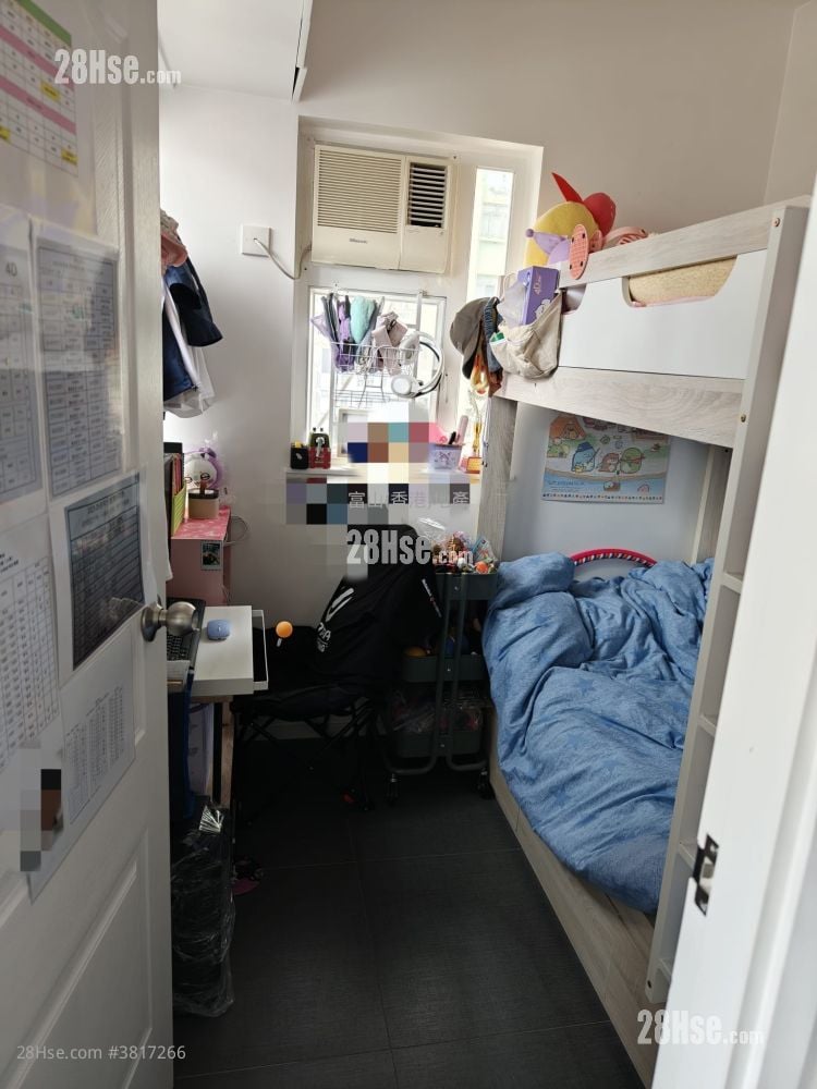 Hoi Hung Building Sell 1 Bedroom , 1 Bathroom 368 ft²