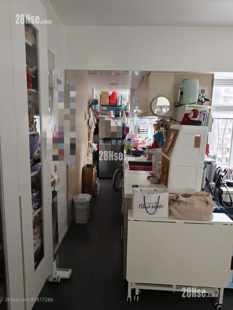 Hoi Hung Building Sell 1 Bedroom , 1 Bathroom 368 ft²