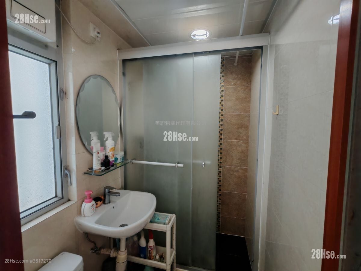 翠林花园 售盘 2 房 , 1 浴室 330 平方尺