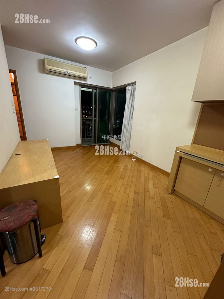 Yoho Town 售盘 2 房 , 1 浴室 423 平方尺