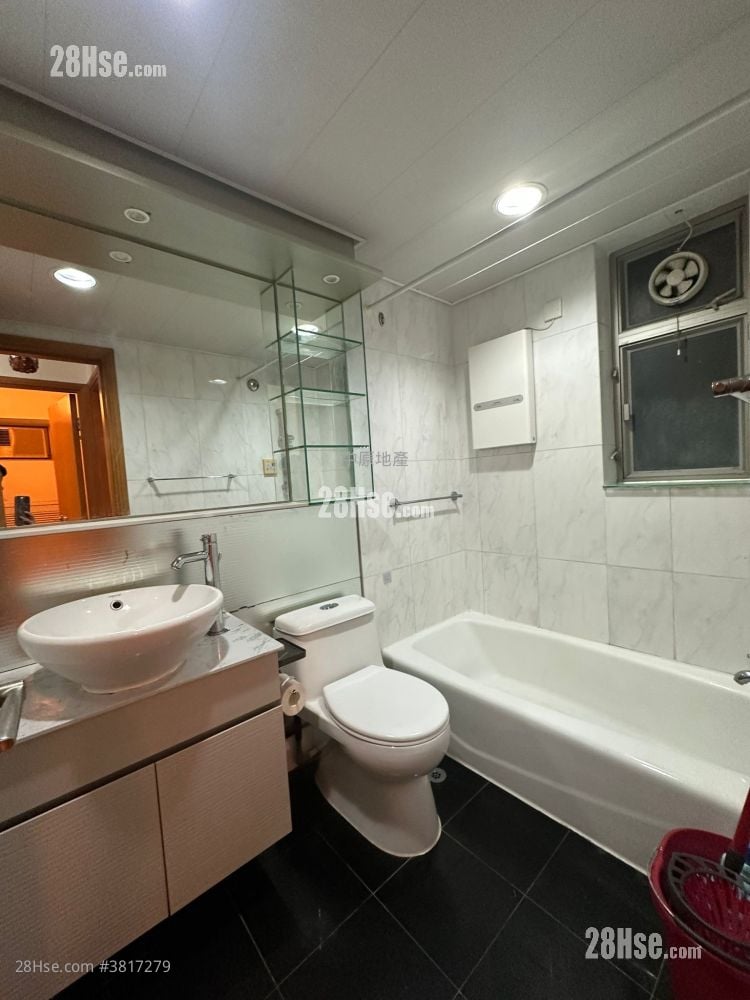 Yoho Town 售盘 2 房 , 1 浴室 423 平方尺