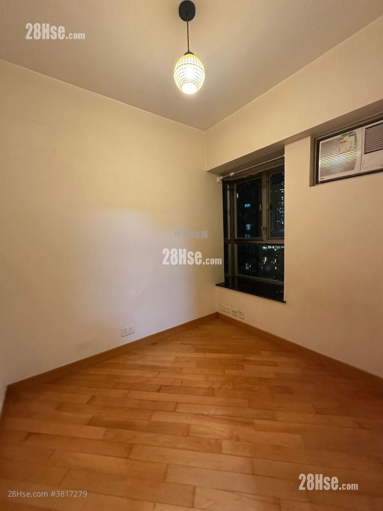 Yoho Town 售盘 2 房 , 1 浴室 423 平方尺