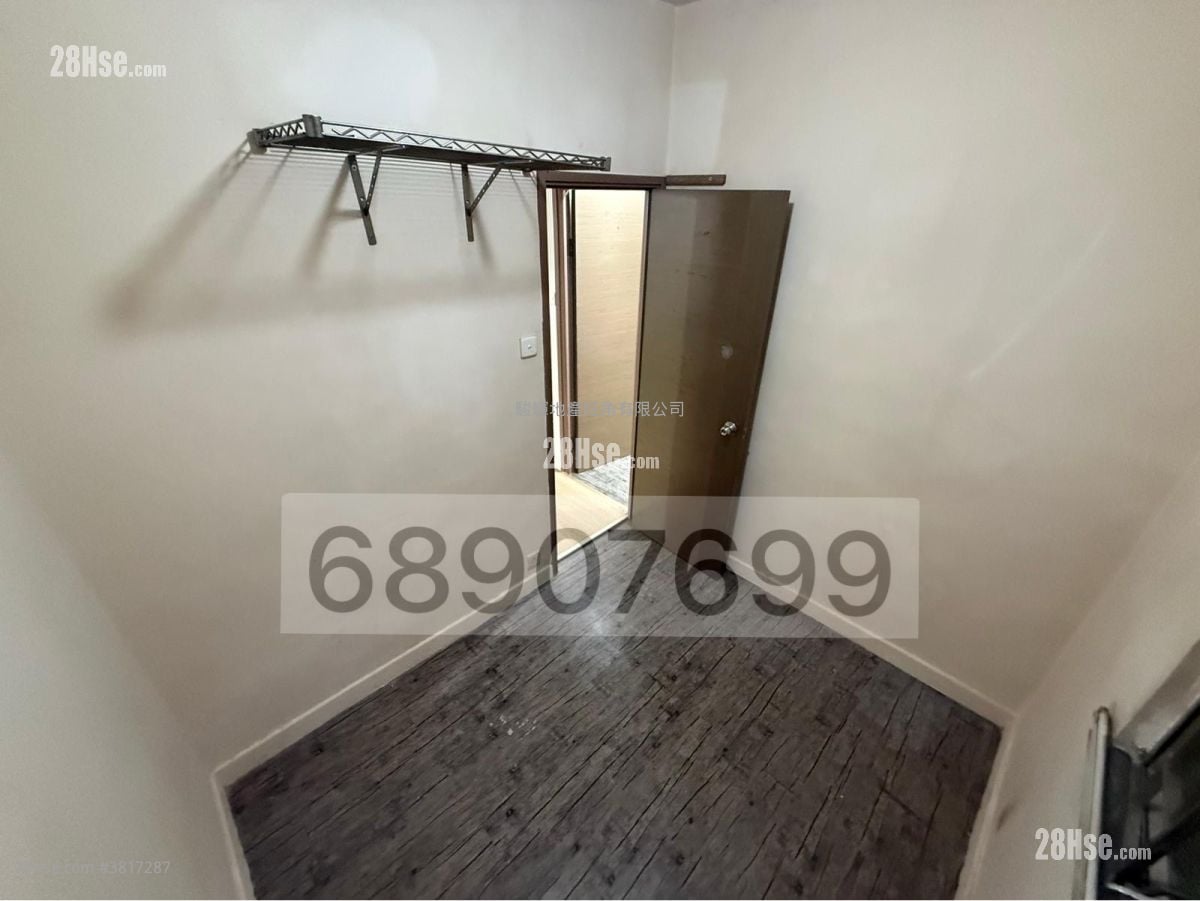 Bell House Rental 3 Bedrooms , 1 Bathroom 570 ft²