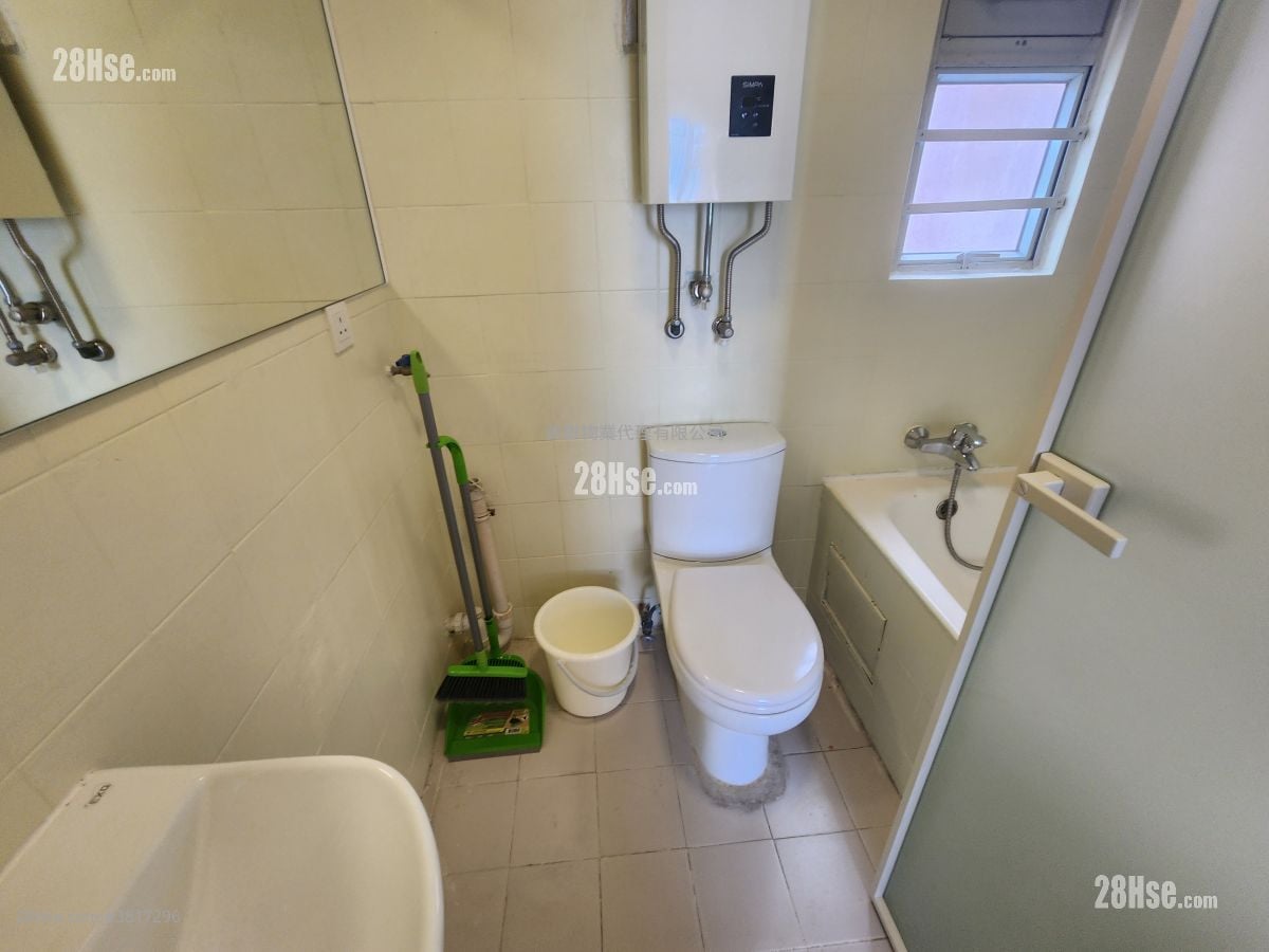 海怡花園 售盤 2 房 , 1 浴室 401 平方呎