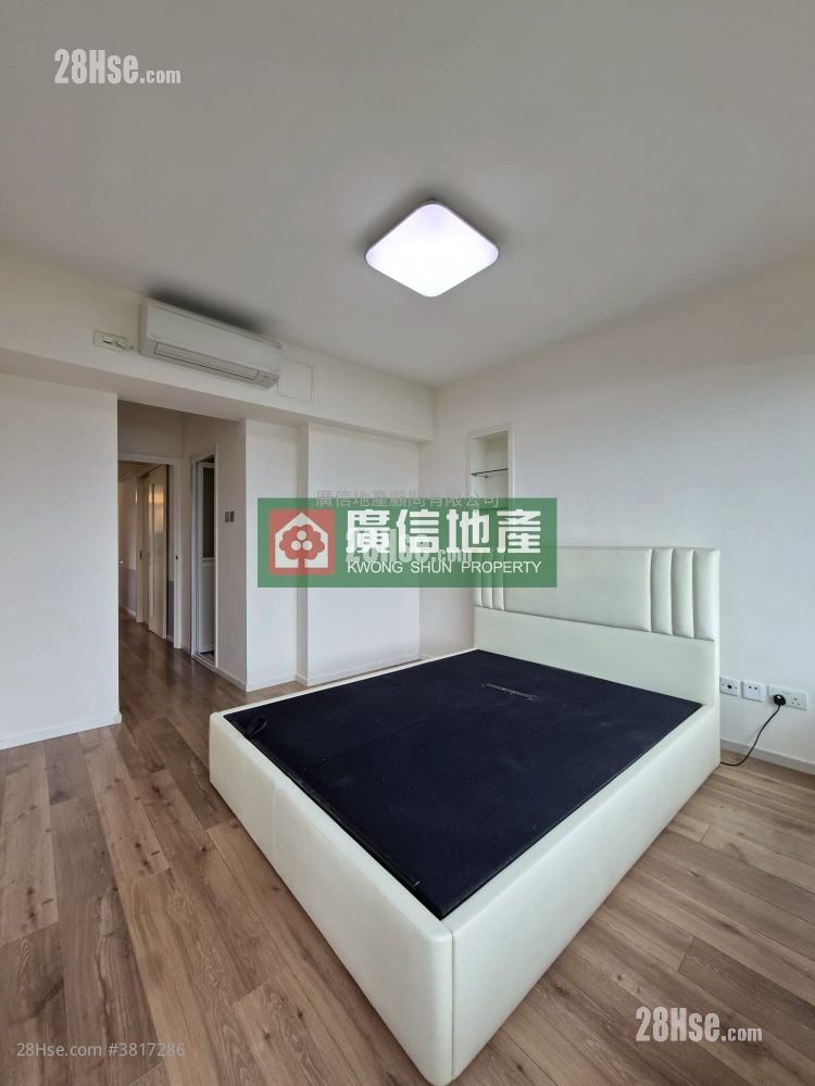 Island Harbourview Rental 3 Bedrooms , 2 Bathrooms 894 ft²