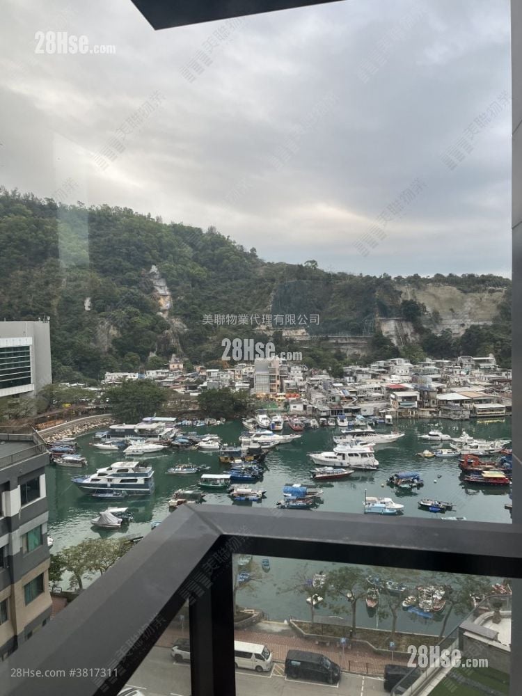 Montego Bay Sell 271 ft²