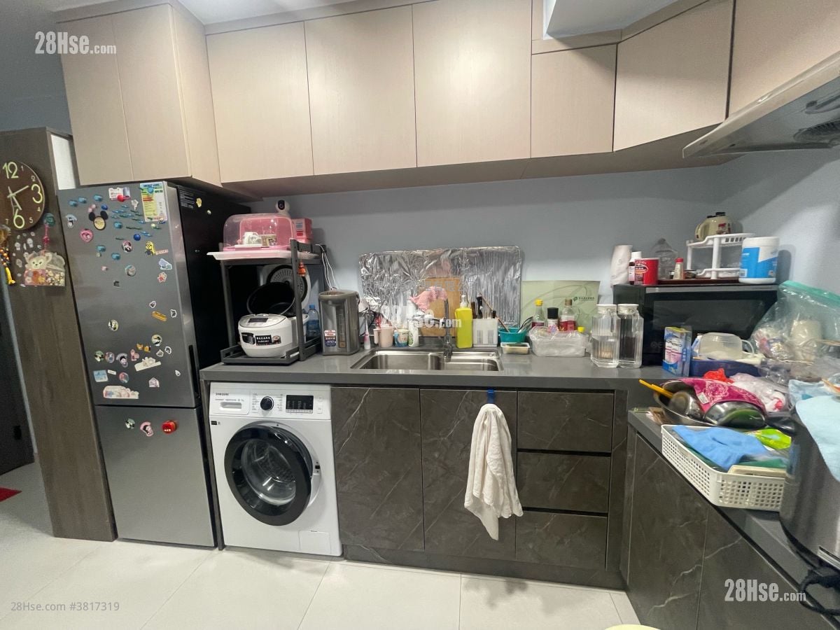 Cheong Yiu Building Sell 2 Bedrooms 381 ft²