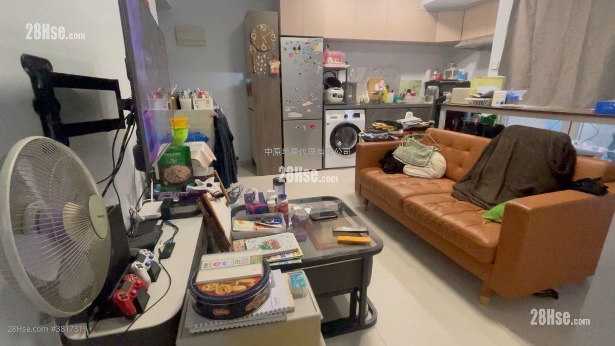 Cheong Yiu Building Sell 2 Bedrooms 381 ft²