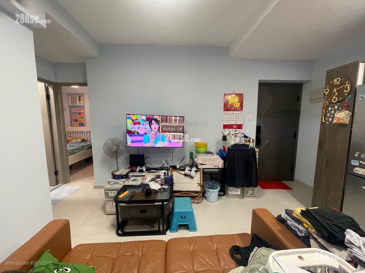 Cheong Yiu Building Sell 2 Bedrooms 381 ft²