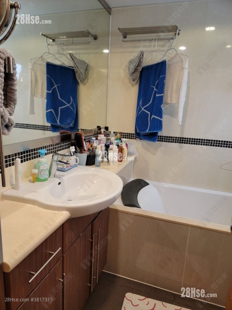 Sceneway Garden Sell 3 Bedrooms 720 ft²