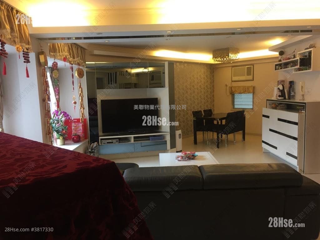 丽港城 售盘 5+ 房 687 平方尺