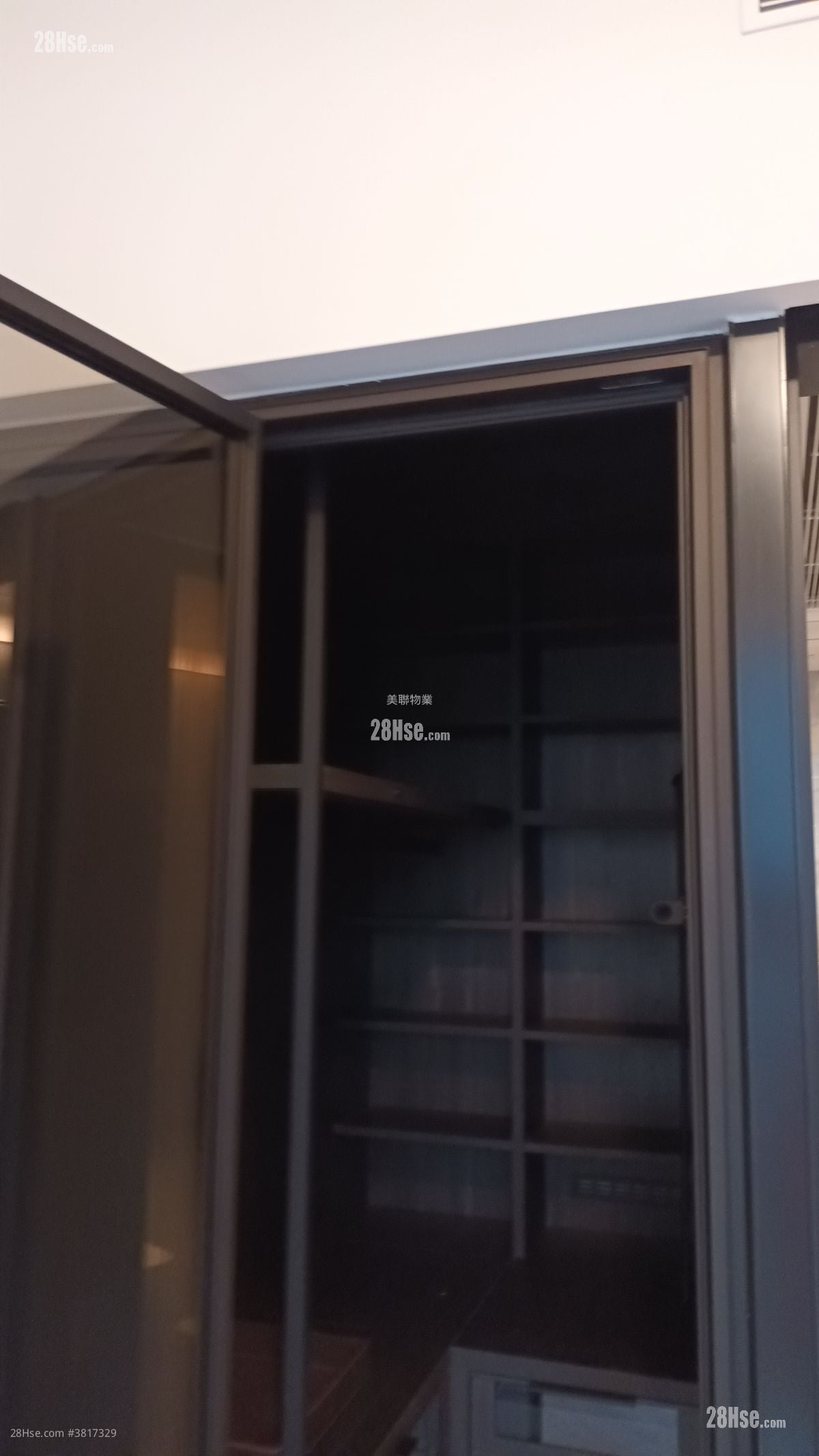 The Henley 租盤 1 房 , 1 浴室 381 平方呎