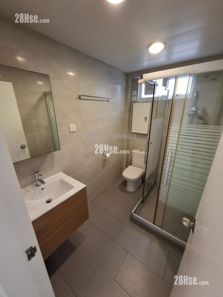 海華大廈 租盤 3 房 , 2 浴室 1,204 平方呎