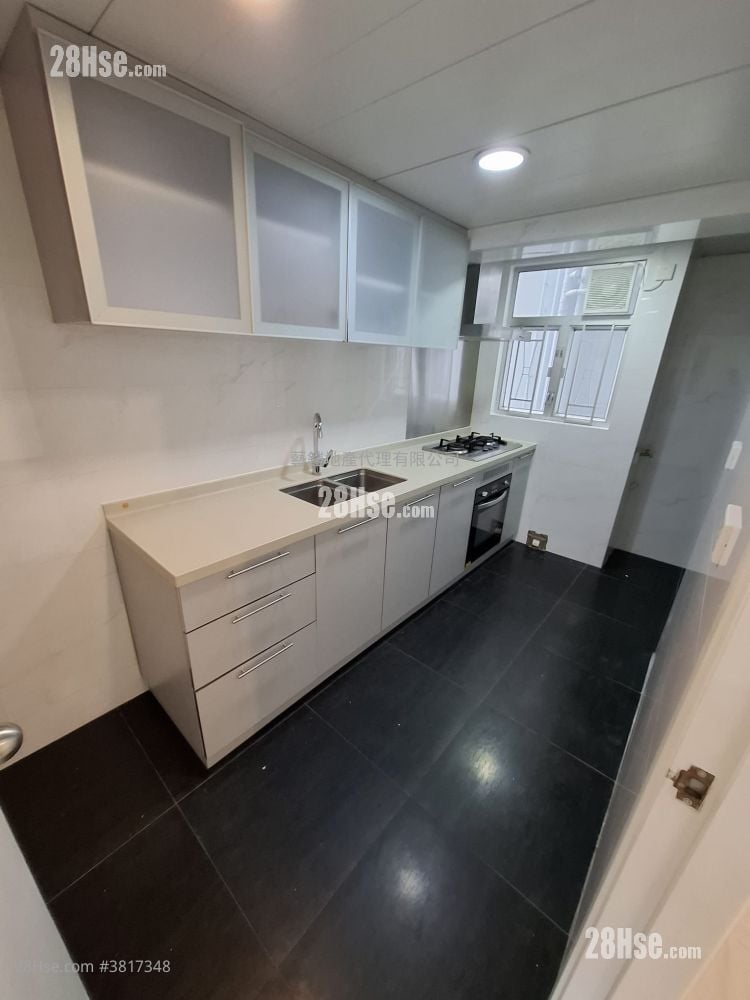 海華大廈 租盤 3 房 , 2 浴室 1,204 平方呎