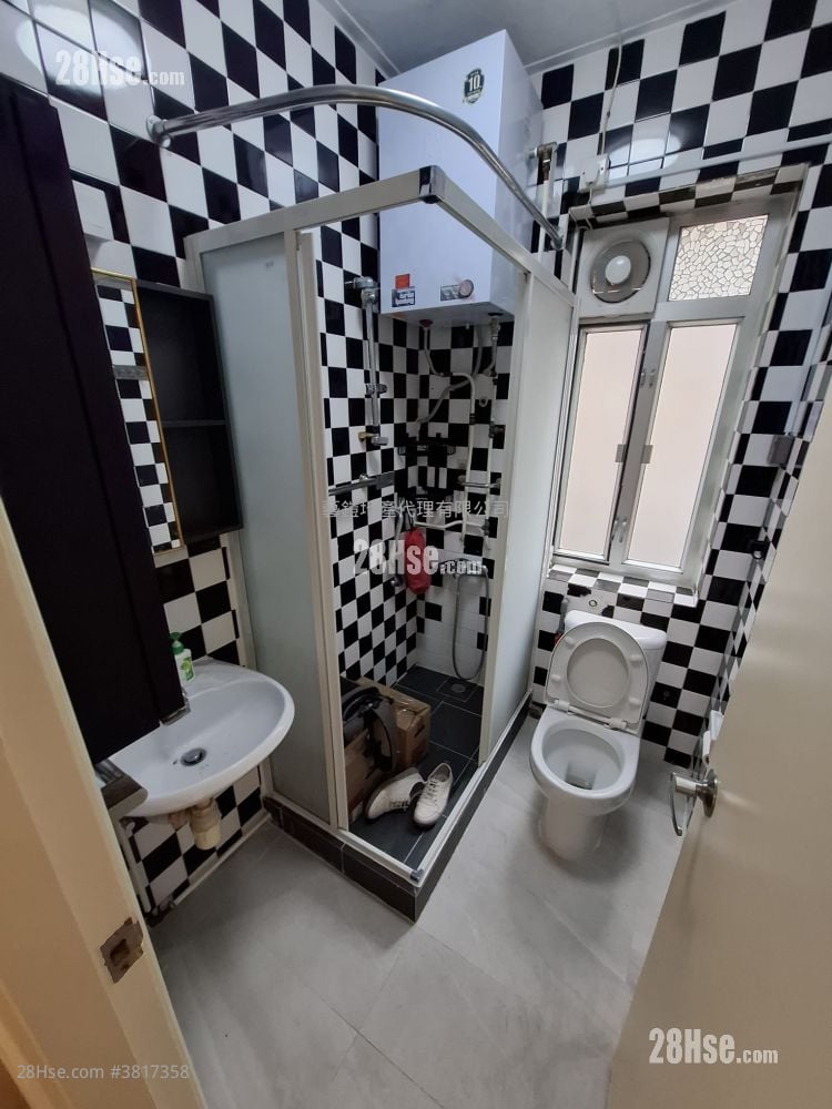 京士顿大厦 租盘 3 房 , 1 浴室 739 平方尺