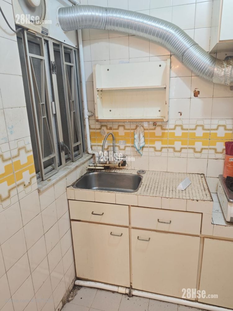 红磡湾中心 租盘 2 房 , 1 浴室 411 平方尺