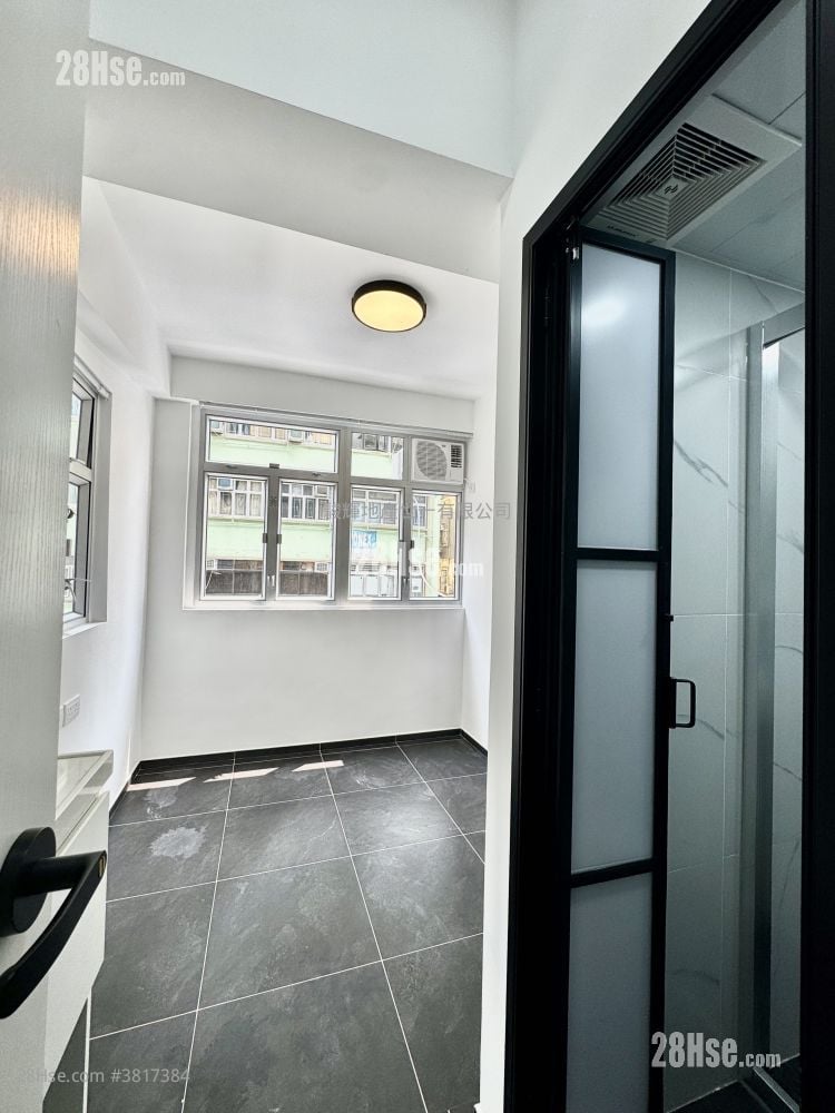 龍飛大廈 租盤 開放式間隔 , 1 浴室 160 平方呎