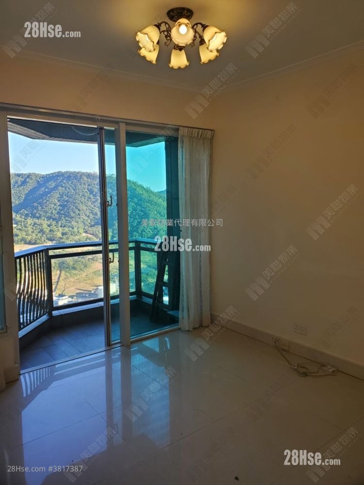 领峰 售盘 3 房 , 2 浴室 730 平方尺