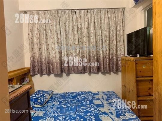 Serenity Park Sell 4 Bedrooms , 2 Bathrooms 997 ft²