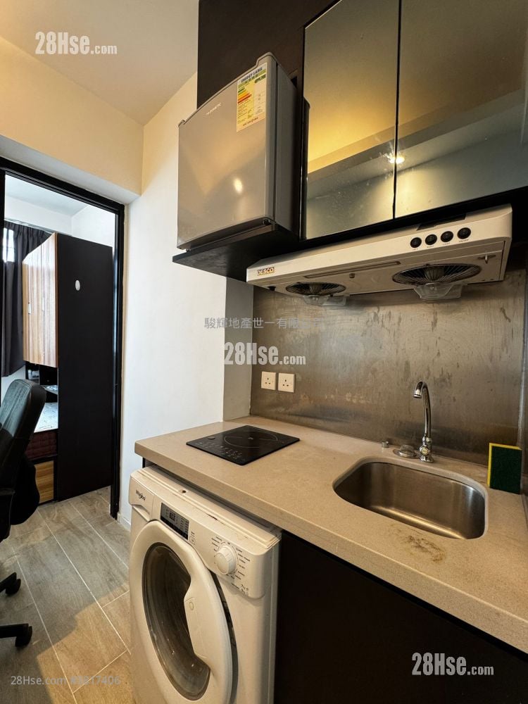 Alpha House Rental 1 Bedroom 160 ft²