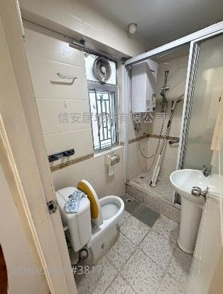 Chi Lok Fa Yuen Rental 2 Bedrooms , 1 Bathroom 449 ft²
