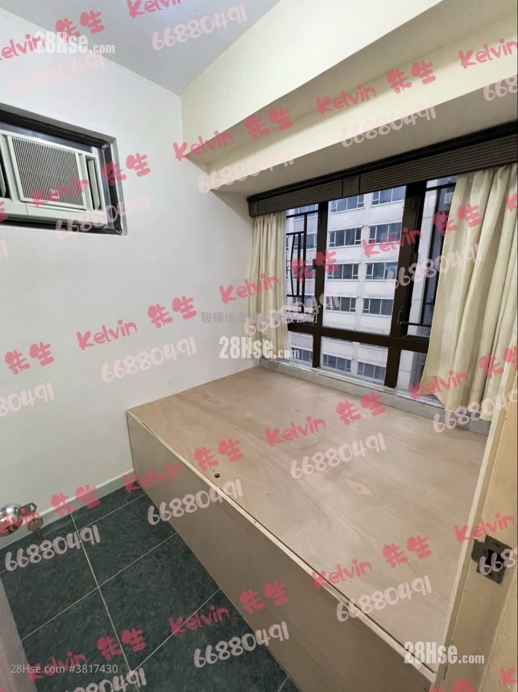 On Ying Mansion Rental 2 Bedrooms 230 ft²