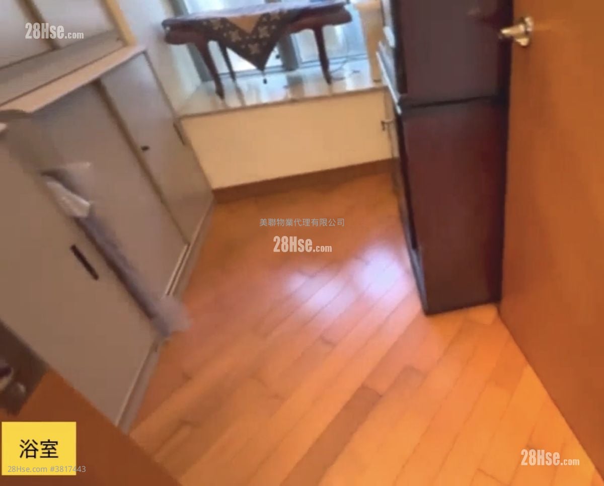 御凱 售盤 3 房 728 平方呎