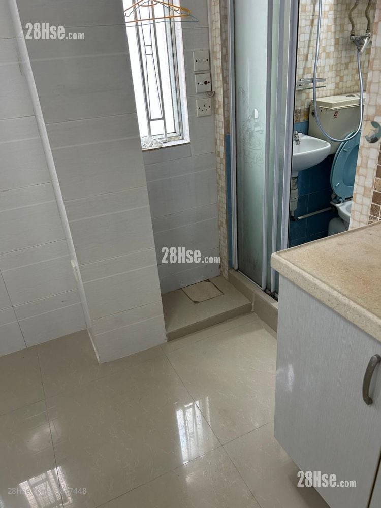 Kam Pao House Rental 1 Bedroom 150 ft²