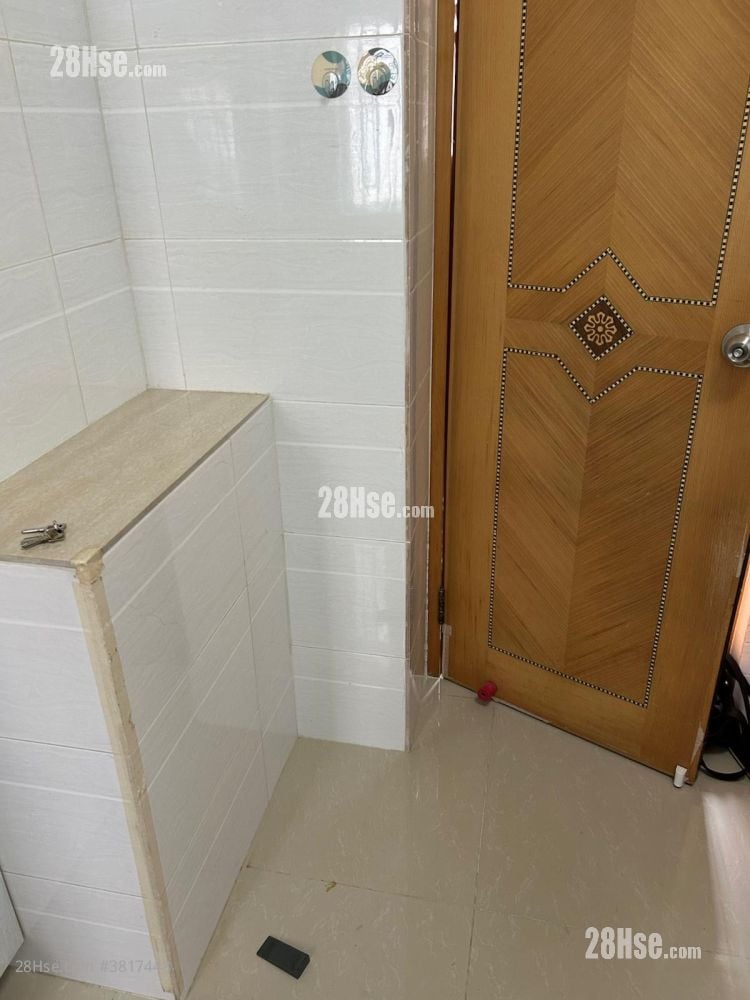 Kam Pao House Rental 1 Bedroom 150 ft²