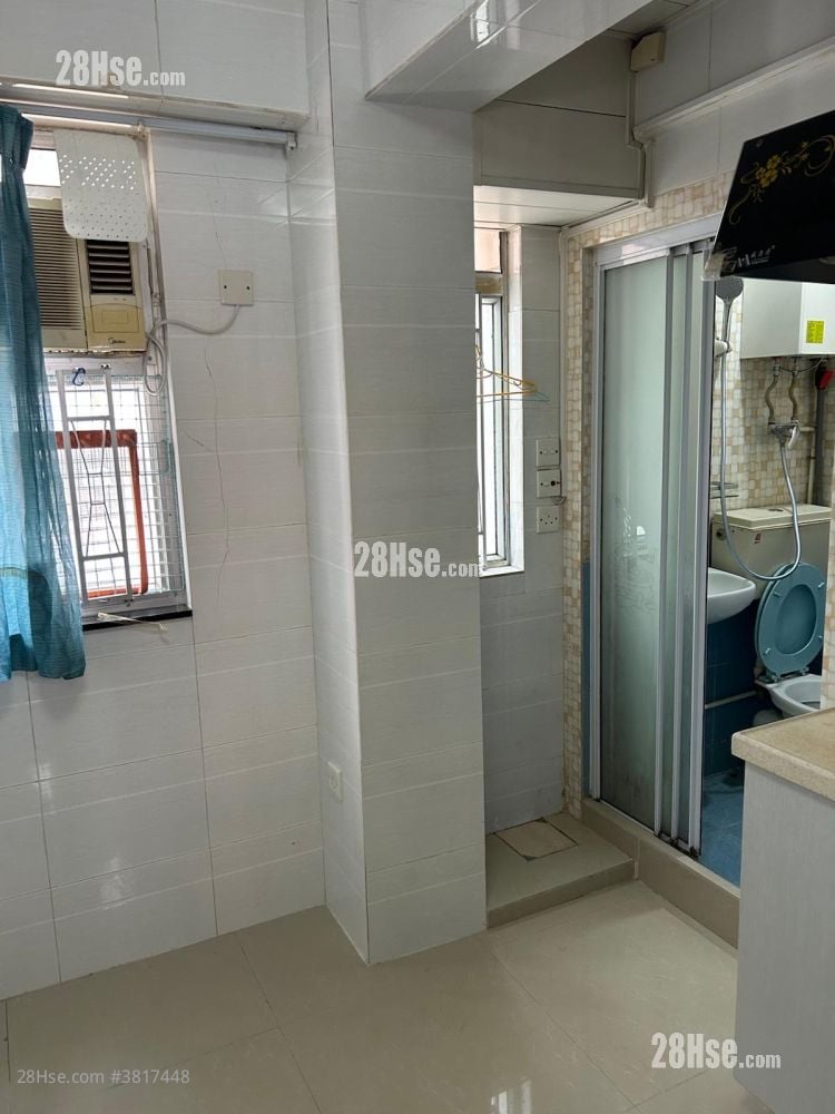 Kam Pao House Rental 1 Bedroom 150 ft²