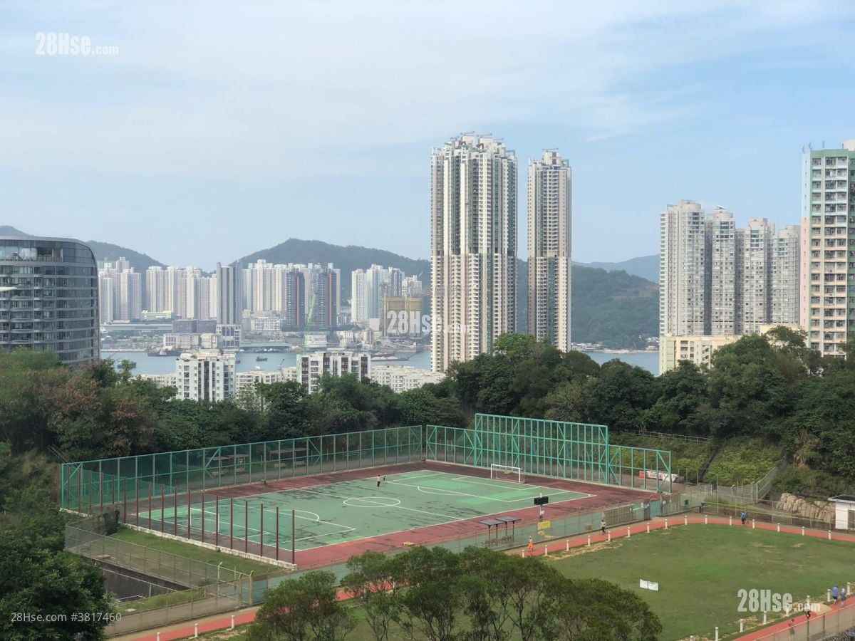 Kornhill Rental 3 Bedrooms , 1 Bathroom 596 ft²