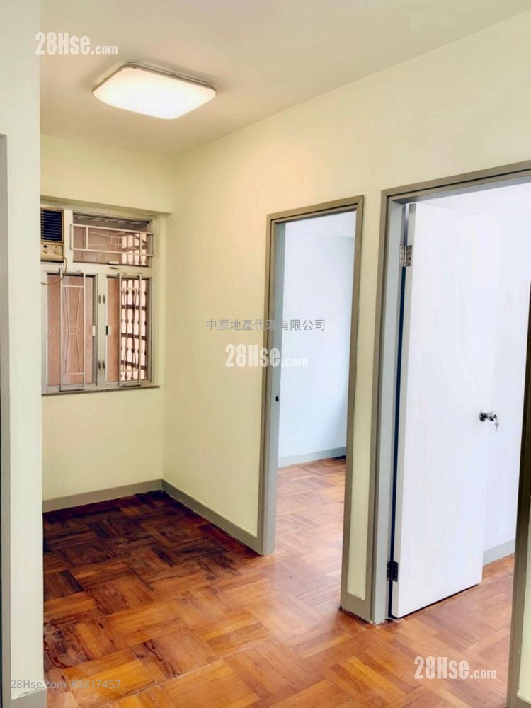 富華中心 售盤 2 房 374 平方呎