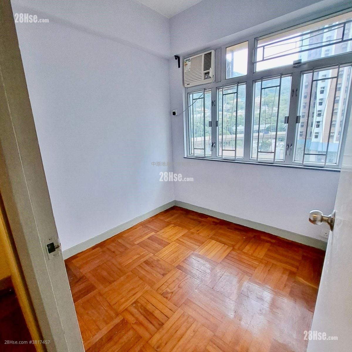 富華中心 售盤 2 房 374 平方呎