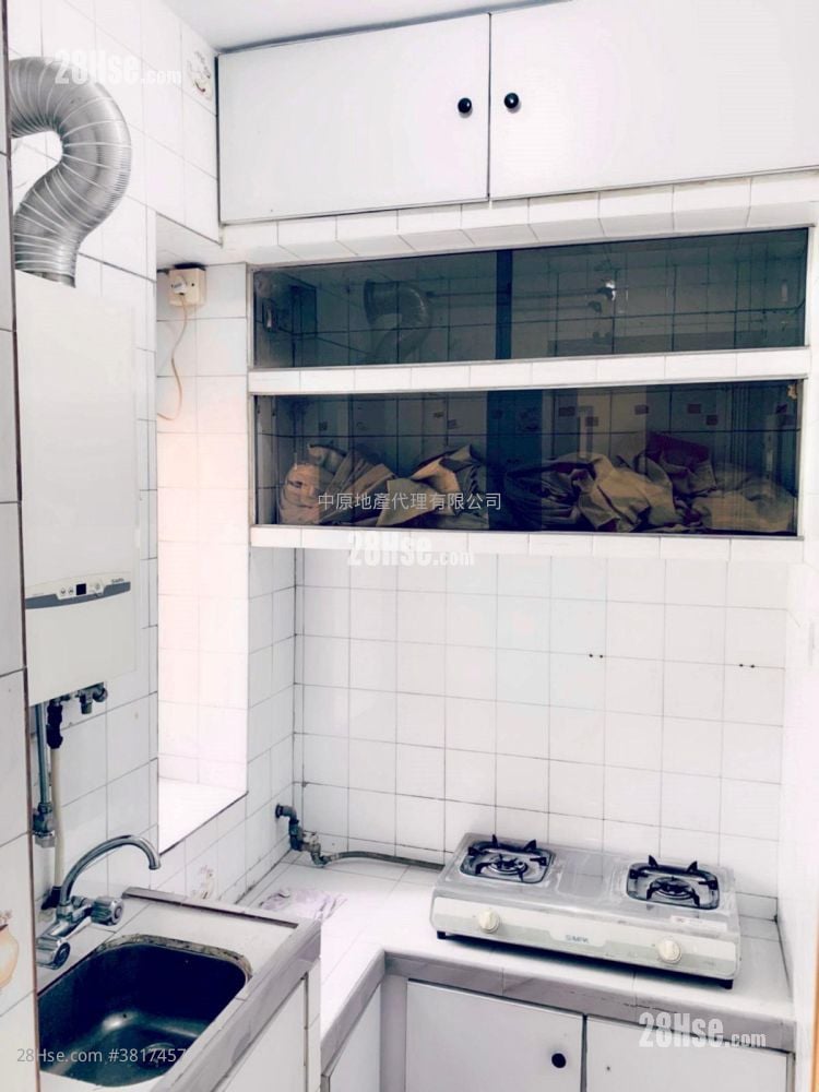 富華中心 售盤 2 房 374 平方呎