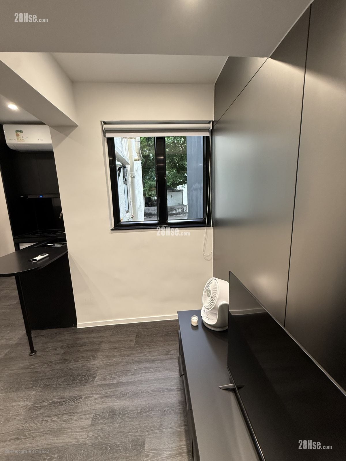 卑利街17号 租盘 1 房 , 1 浴室 370 平方尺