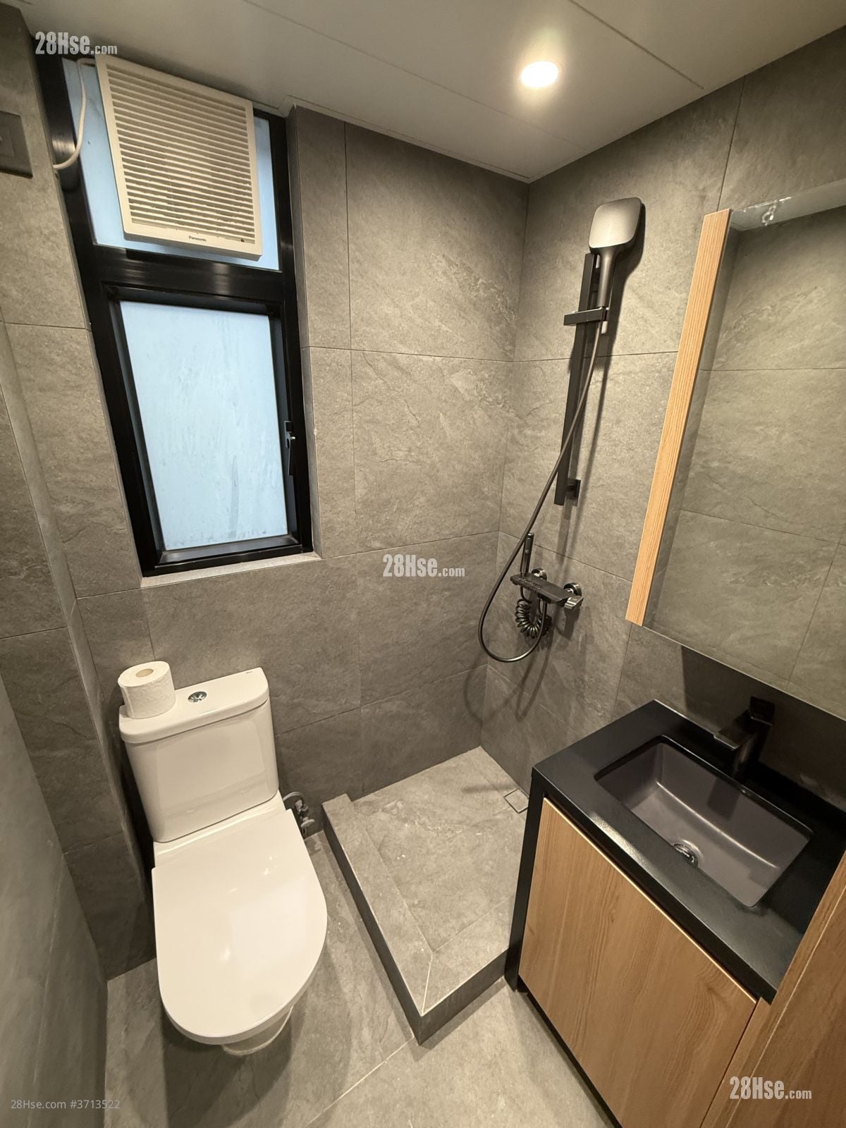 卑利街17号 租盘 1 房 , 1 浴室 370 平方尺