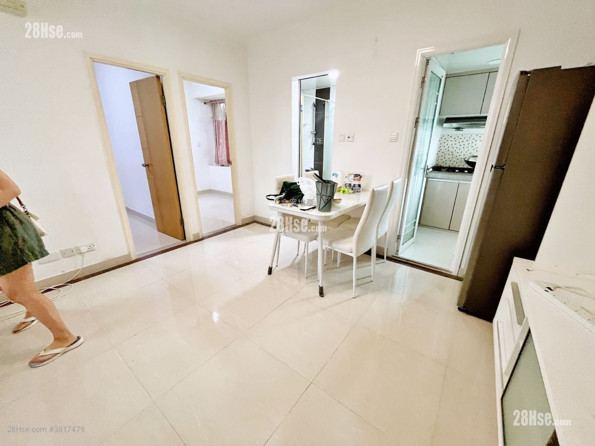 Tony Court Rental 374 ft²