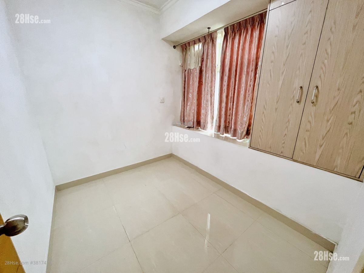 Tony Court Rental 374 ft²