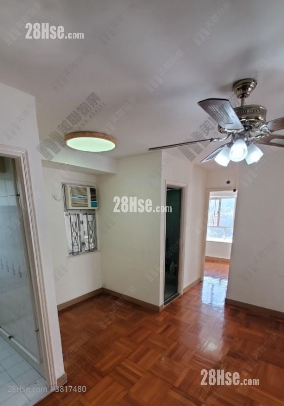 Hilton Plaza Sell 2 Bedrooms , 1 Bathroom 412 ft²